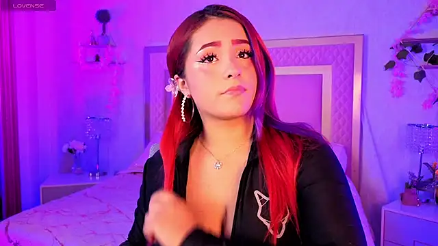 AlanaOdison online show from November 13, 2025, 8:35 pm