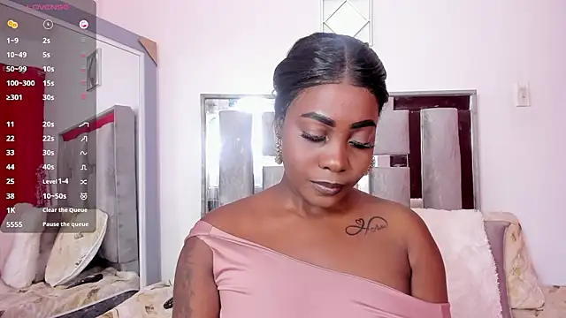 Snapshot of Emilly_roaa chatting on February 2, 2026, 8:30 pm Emilly roaa online show from February 2, 2026, 8:30 pm