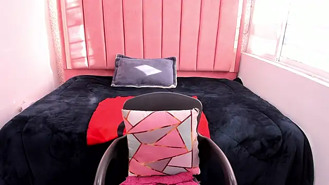 Barbara fox   online show from November 30, 2025, 11:44 am