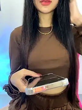 Snapshot of Sexlove_bb chatting on November 19, 2025, 6:24 am Sexlove bb online show from November 19, 2025, 6:24 am