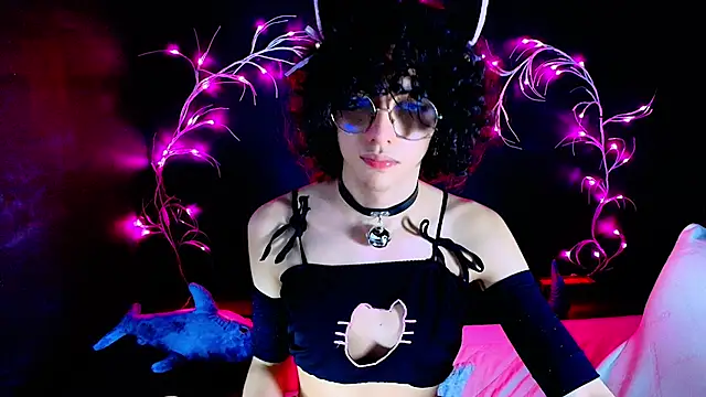 noahxtar online show from November 9, 2025, 5:33 am