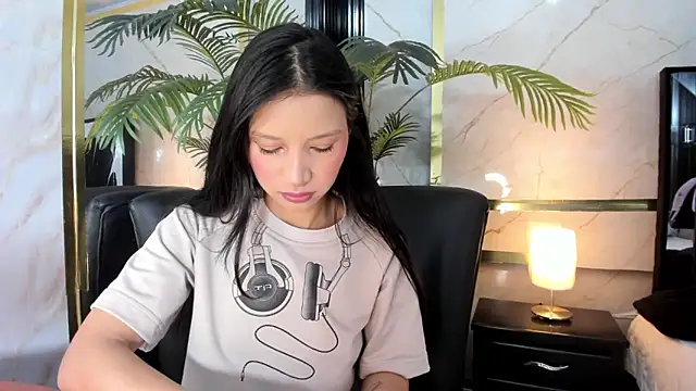 Sophie Calloway online show from March 4, 2026, 3:20 pm