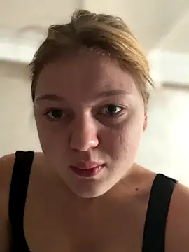 Snapshot of Emaline_Fane chatting on September 30, 2025, 6:30 am Emaline Fane online show from September 30, 2025, 6:30 am