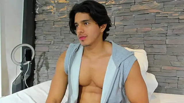 Snapshot of Anker_Colin chatting on November 19, 2025, 4:12 am Anker Colin online show from November 19, 2025, 4:12 am