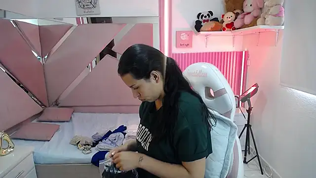 Snapshot of Mia_garcia28 chatting on March 20, 2026, 7:26 pm Mia garcia28 online show from March 20, 2026, 7:26 pm