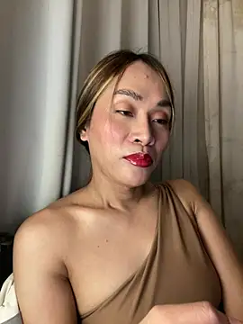 Snapshot of RomanticPearlTS chatting on February 11, 2026, 1:16 am RomanticPearlTS online show from February 11, 2026, 1:16 am