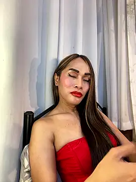 Snapshot of RomanticPearlTS chatting on January 13, 2026, 4:05 am RomanticPearlTS online show from January 13, 2026, 4:05 am