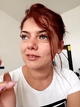 Snapshot of LadyNora chatting on September 18, 2025, 6:27 am LadyNora online show from September 18, 2025, 6:27 am