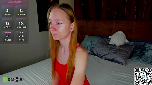 Snapshot of Mia_E1fie chatting on September 14, 2025, 9:31 am Mia E1fie online show from September 14, 2025, 9:31 am