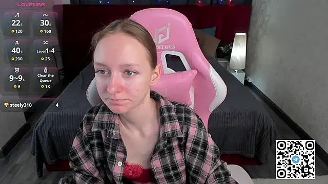 Snapshot of Mia_E1fie chatting on February 4, 2026, 11:22 pm Mia E1fie online show from February 4, 2026, 11:22 pm