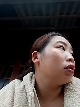 PhamPhung online show from October 25, 2025, 11:27 pm