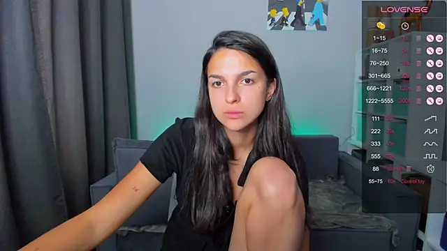 Snapshot of Guilana_baby chatting on October 12, 2025, 7:54 am Guilana baby online show from October 12, 2025, 7:54 am