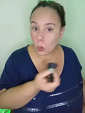 Snapshot of luzdanna chatting on March 25, 2026, 4:45 am luzdanna online show from March 25, 2026, 4:45 am