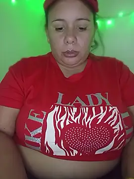 luzdanna online show from July 12, 2026, 6:53 pm
