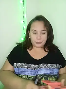 Snapshot of luzdanna chatting on March 15, 2026, 3:57 am luzdanna online show from March 15, 2026, 3:57 am