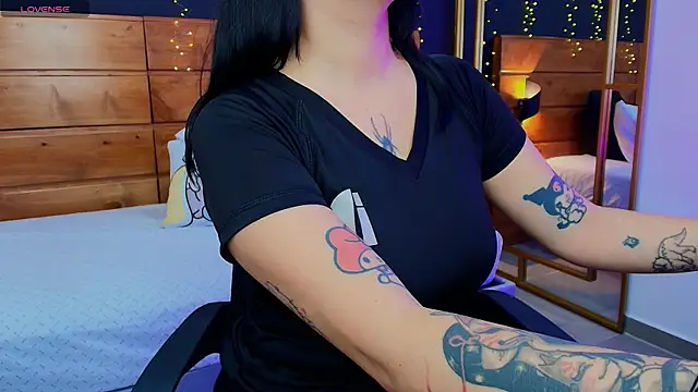 Snapshot of hanna_kimura chatting on February 23, 2026, 7:36 pm hanna kimura online show from February 23, 2026, 7:36 pm