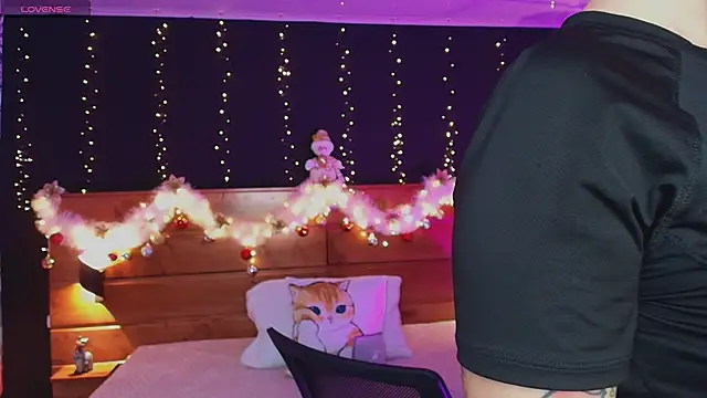 Snapshot of hanna_kimura chatting on December 14, 2025, 9:20 pm hanna kimura online show from December 14, 2025, 9:20 pm