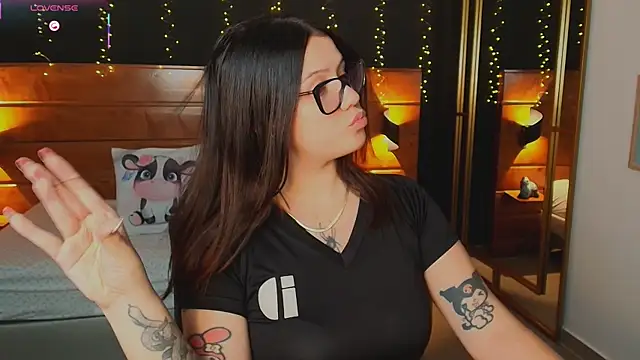 Snapshot of hanna_kimura chatting on January 8, 2026, 7:42 pm hanna kimura online show from January 8, 2026, 7:42 pm