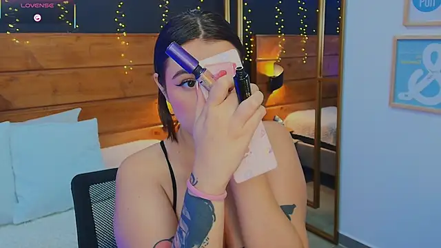 Snapshot of hanna_kimura chatting on January 11, 2026, 7:43 pm hanna kimura online show from January 11, 2026, 7:43 pm