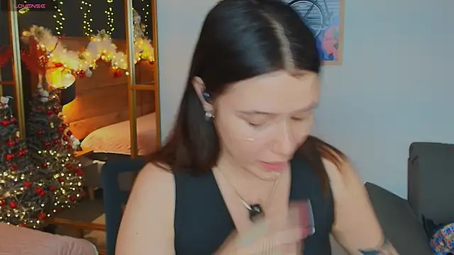 Snapshot of hanna_kimura chatting on December 19, 2025, 1:53 am hanna kimura online show from December 19, 2025, 1:53 am