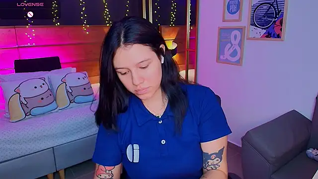 Snapshot of hanna_kimura chatting on February 18, 2026, 7:32 pm hanna kimura online show from February 18, 2026, 7:32 pm