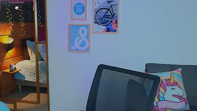 Snapshot of hanna_kimura chatting on January 6, 2026, 7:40 pm hanna kimura online show from January 6, 2026, 7:40 pm