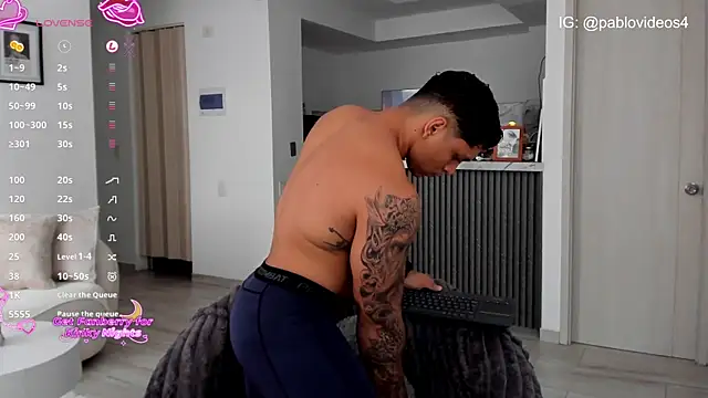 Nicolasmontoya16 online show from December 22, 2025, 10:21 pm