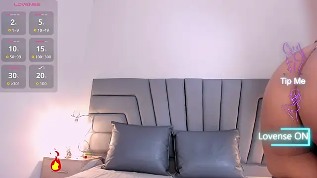 Snapshot of Maia_520 chatting on November 10, 2025, 6:02 pm Maia 520 online show from November 10, 2025, 6:02 pm