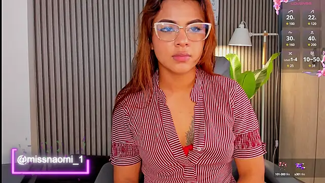Snapshot of Missnaomi_ chatting on September 23, 2025, 1:56 am Missnaomi online show from September 23, 2025, 1:56 am