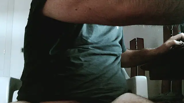 Snapshot of fabricadeleche chatting on October 13, 2025, 9:11 am fabricadeleche online show from October 13, 2025, 9:11 am