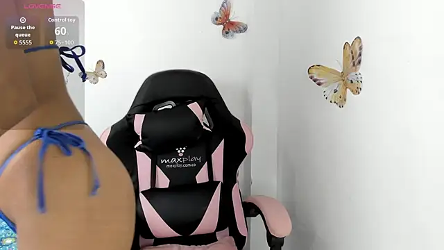 mari-ross online show from November 4, 2025, 2:15 am