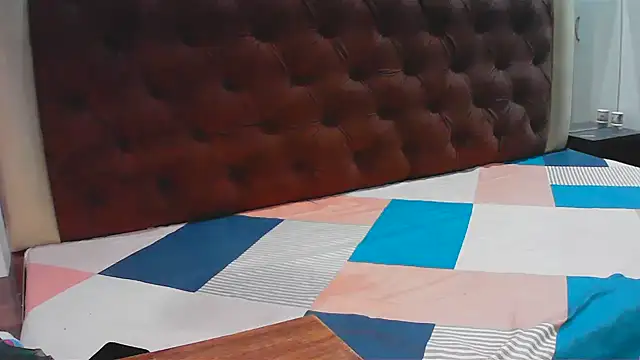 Snapshot of elize__ chatting on November 21, 2025, 5:50 am elize online show from November 21, 2025, 5:50 am