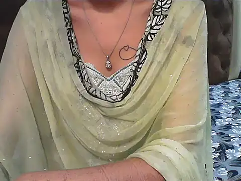 Snapshot of elize__ chatting on November 16, 2025, 3:11 am elize online show from November 16, 2025, 3:11 am