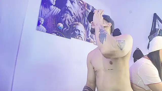 aphrodita hotaz online show from December 14, 2025, 5:02 am