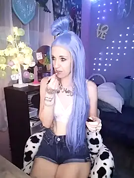 Snapshot of Purple2StayThnxx chatting on February 7, 2026, 8:44 am Purple2StayThnxx online show from February 7, 2026, 8:44 am