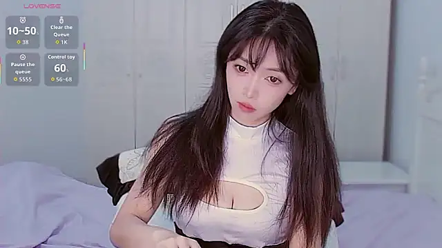 Snapshot of XiaoNana_ chatting on October 14, 2025, 1:17 am XiaoNana online show from October 14, 2025, 1:17 am