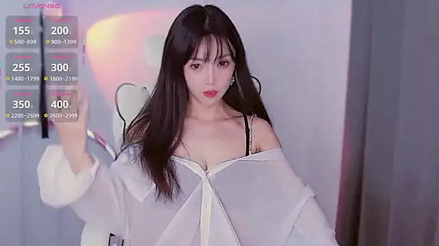 Snapshot of XiaoNana_ chatting on November 14, 2025, 9:35 am XiaoNana online show from November 14, 2025, 9:35 am