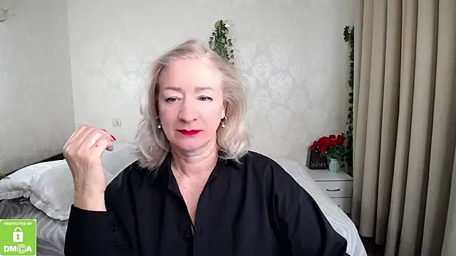 Snapshot of hunters_woman chatting on March 2, 2026, 7:48 am hunters woman online show from March 2, 2026, 7:48 am