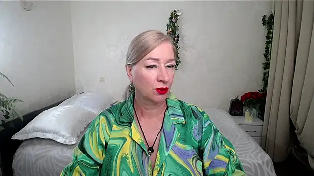 Snapshot of hunters_woman chatting on July 7, 2026, 1:36 pm hunters woman online show from July 7, 2026, 1:36 pm