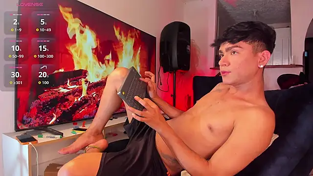 Snapshot of Steven_baby69 chatting on November 7, 2025, 6:07 am Steven baby69 online show from November 7, 2025, 6:07 am