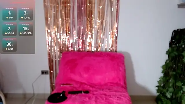 Snapshot of ruth_blue21 chatting on December 3, 2025, 11:25 pm ruth blue21 online show from December 3, 2025, 11:25 pm