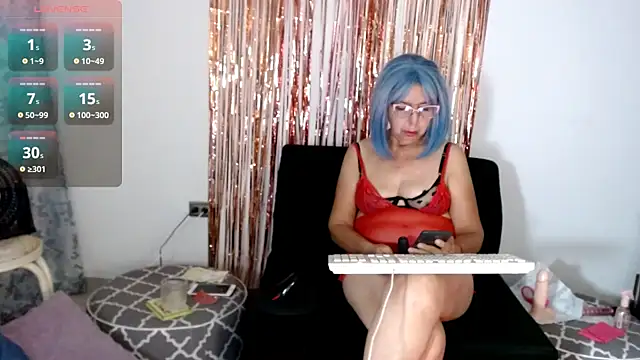 Snapshot of ruth_blue21 chatting on December 18, 2025, 11:08 pm ruth blue21 online show from December 18, 2025, 11:08 pm