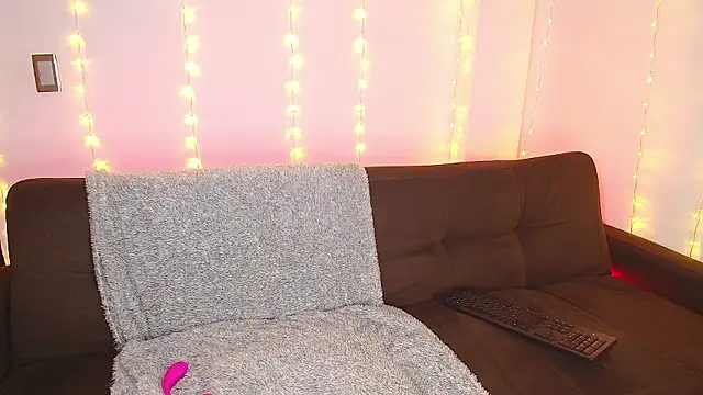 RosseCollins online show from January 14, 2026, 12:03 am