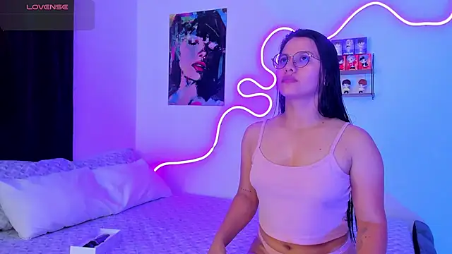 Snapshot of Dilan_and_Mia chatting on October 4, 2025, 5:25 pm Dilan and Mia online show from October 4, 2025, 5:25 pm