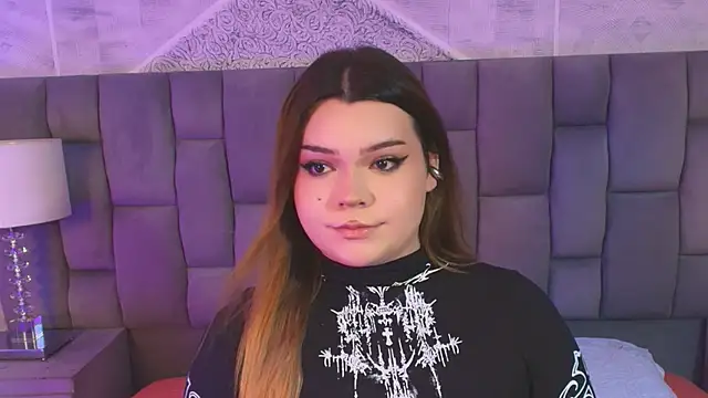 Snapshot of Maxxxine1 chatting on December 4, 2025, 10:09 pm Maxxxine1 online show from December 4, 2025, 10:09 pm