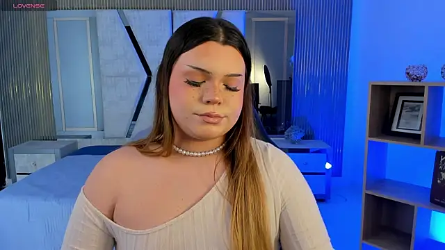 Snapshot of Maxxxine1 chatting on April 13, 2026, 11:31 pm Maxxxine1 online show from April 13, 2026, 11:31 pm