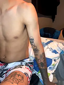 Snapshot of Osmarcito21 chatting on September 25, 2025, 1:33 am Osmarcito21 online show from September 25, 2025, 1:33 am