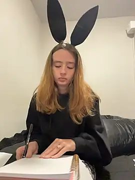 SeccySerena online show from January 6, 2026, 7:51 pm