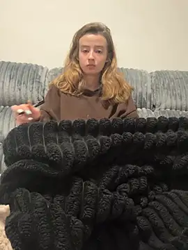 SeccySerena online show from October 24, 2025, 2:27 pm