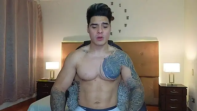 Snapshot of Steven_Velez chatting on June 12, 2026, 11:24 pm Steven Velez online show from June 12, 2026, 11:24 pm
